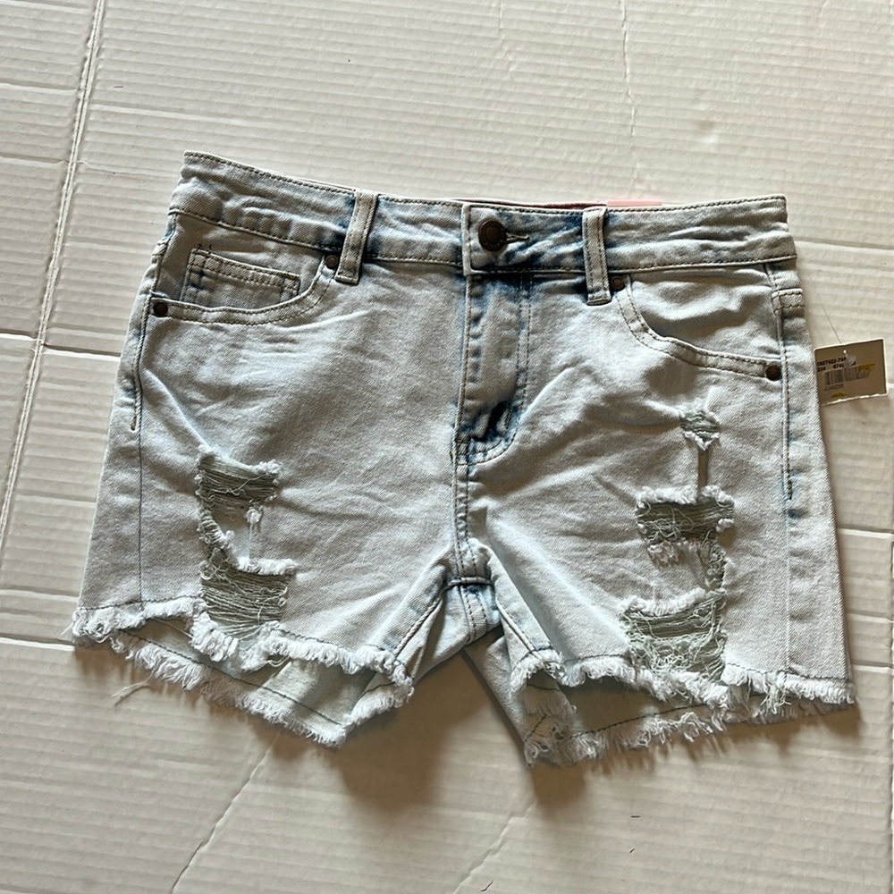 NWT-14 girls-Acid washed-distressed denim shorts/jean shorts.